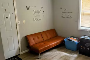 1607 Williamsburg Dr, Champaign, IL 61821 - Photo 2