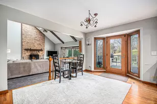 3942 Broadmoor Cir, Naperville, IL 60564 - Photo 4