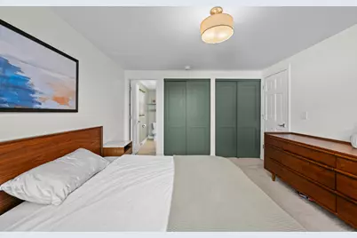 711 E Hackberry Drive, Arlington Heights, IL 60004 - Photo 12