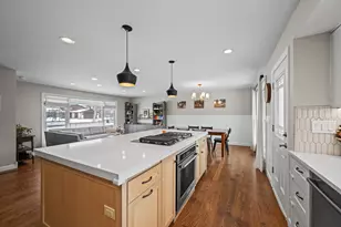 711 E Hackberry Dr, Arlington Heights, IL 60004 - Photo 10