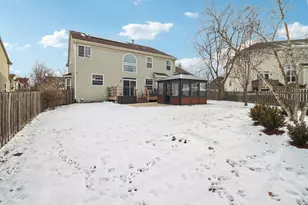 2930 Kelly Dr, Elgin, IL 60124 - Photo 40