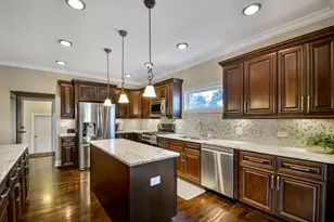 23941 N Overhill Dr, Lake Zurich, IL 60047 - Photo 10