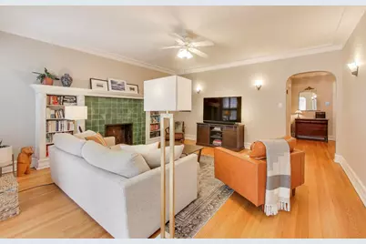 5522 S Everett Avenue #1, Chicago, IL 60637 - Photo 6