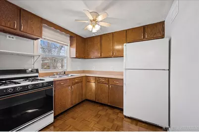 611 Carlson Street, Sycamore, IL 60178 - Photo 14