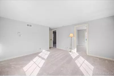 611 Carlson Street, Sycamore, IL 60178 - Photo 8