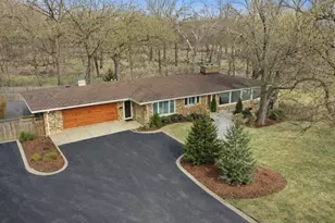 720 South St, Barrington, IL 60010 - Photo 1