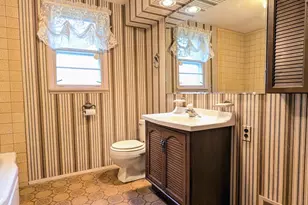 917 S Summit St, Barrington, IL 60010 - Photo 16