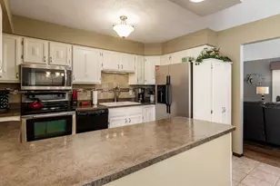 11748 Cedarbrook Rd, Roscoe, IL 61073 - Photo 14