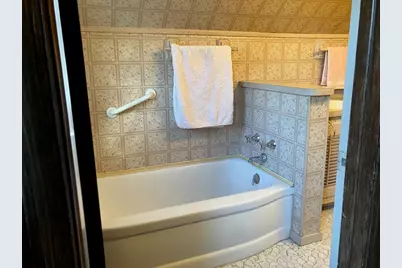 8142 W Oak Lane, Niles, IL 60714 - Photo 14