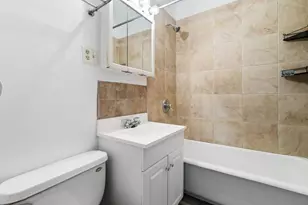 3003 N Ashland Ave, Chicago, IL 60657 - Photo 12