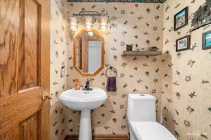 2477 W Downer Pl, Aurora, IL 60506 - Photo 14