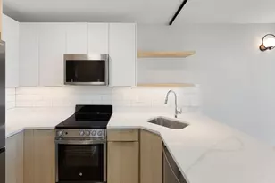 6166 N Sheridan Rd, Chicago, IL 60660 - Photo 4