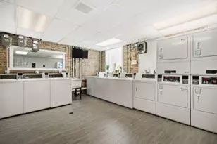 6112 N Winthrop Ave, Chicago, IL 60660 - Photo 12