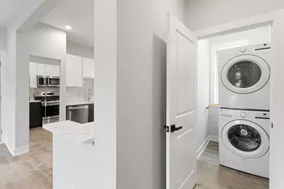 7425 N Clark Street #3, Chicago, IL 60626 - Photo 8