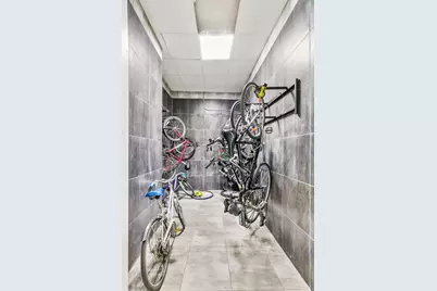 5860 N Kenmore Avenue #407, Chicago, IL 60660 - Photo 12