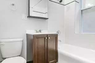 5860 N Kenmore Ave, Chicago, IL 60660 - Photo 8