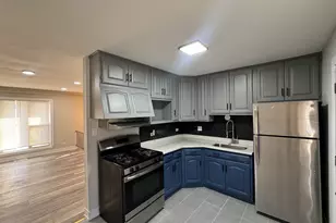 22220 Brookwood Dr, Sauk Village, IL 60411 - Photo 6