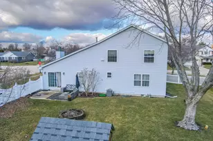 428 Jeffery Dr, Manteno, IL 60950 - Photo 34