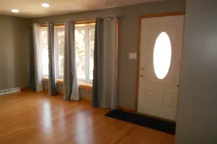 5820 S Rutherford Ave, Chicago, IL 60638 - Photo 2