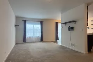 226 Wildmeadow Ln, Woodstock, IL 60098 - Photo 4