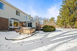 5187 Chambers Dr, Hoffman Estates, IL 60010 - Photo 48