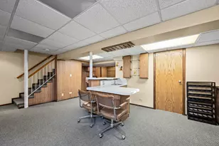 5187 Chambers Dr, Hoffman Estates, IL 60010 - Photo 32