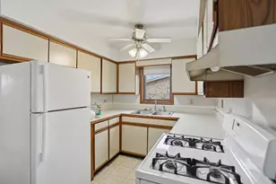 3709 W 119th St, Alsip, IL 60803 - Photo 6