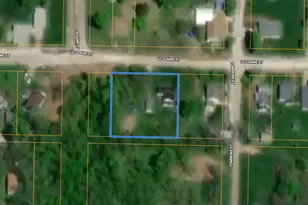 320 Le Claire St, Warsaw, IL 62379 - Photo 4