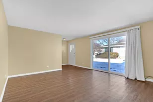 236 Whidah Ct, Schaumburg, IL 60194 - Photo 4