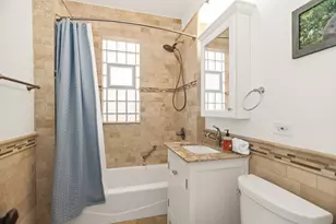 2413 W Belden Ave, Chicago, IL 60647 - Photo 28
