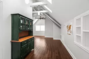 2413 W Belden Ave, Chicago, IL 60647 - Photo 16