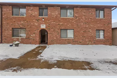 1801 Richardson Drive #7, Urbana, IL 61802 - Photo 2