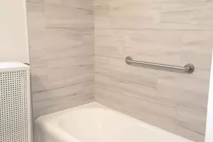 2336 E 68th St, Chicago, IL 60649 - Photo 14