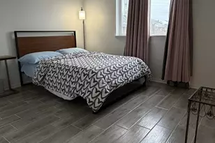 941 N Swift Rd, Addison, IL 60101 - Photo 6