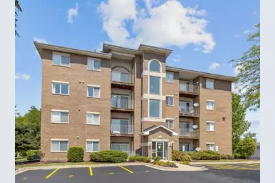 941 N Swift Road #302, Addison, IL 60101 - Photo 1