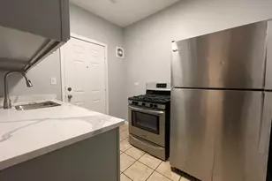 3945 W Division St, Chicago, IL 60651 - Photo 4