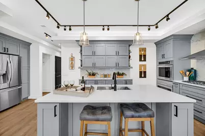 3105 S Giles Avenue #4S, Chicago, IL 60616 - Photo 2