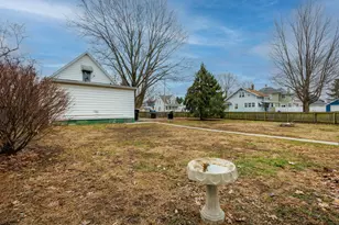 1213 S Madison St, Bloomington, IL 61701 - Photo 24