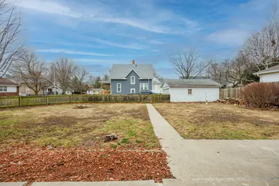 1213 S Madison Street, Bloomington, IL 61701 - Photo 26