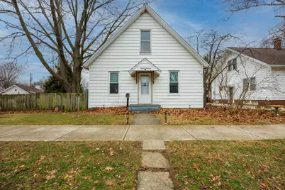 1213 S Madison Street, Bloomington, IL 61701 - Photo 1