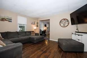 1213 S Madison St, Bloomington, IL 61701 - Photo 6