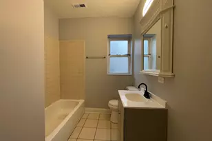 1152 N Harding Ave, Chicago, IL 60651 - Photo 10