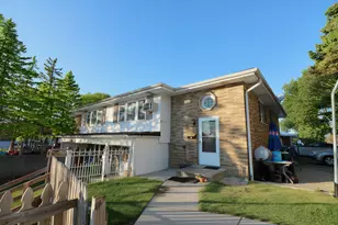 45 N McAree Rd, Waukegan, IL 60085 - Photo 2