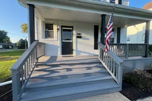 195 W 3rd Ave, Clifton, IL 60927 - Photo 4