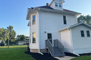 195 W 3rd Ave, Clifton, IL 60927 - Photo 26