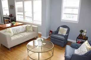 3745 W Argyle St, Chicago, IL 60625 - Photo 4