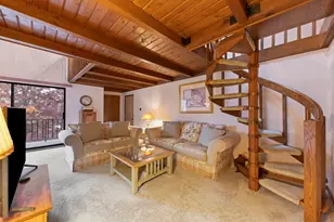 17968 Royal Oak Ct, Tinley Park, IL 60477 - Photo 2