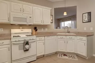 1811 S Wentworth Cir, Romeoville, IL 60446 - Photo 4