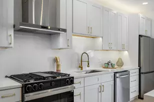 [Address not provided], Chicago, IL 60657 - Photo 12