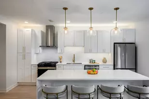 [Address not provided], Chicago, IL 60657 - Photo 10